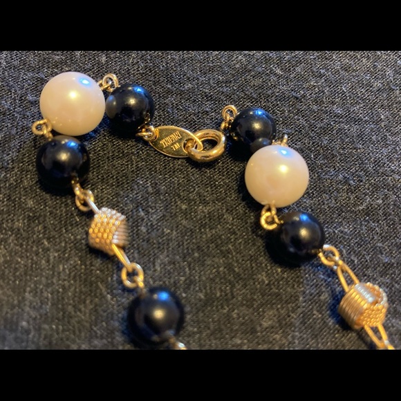 Vintage Trifari Beaded Necklace Black White Gold Tone Exquisite - Picture 4 of 7